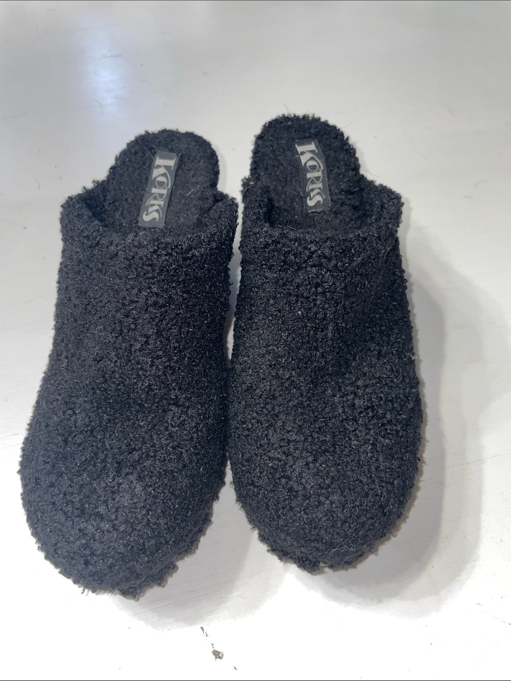 KORKS tedding shearling faux fur clogs size 7M